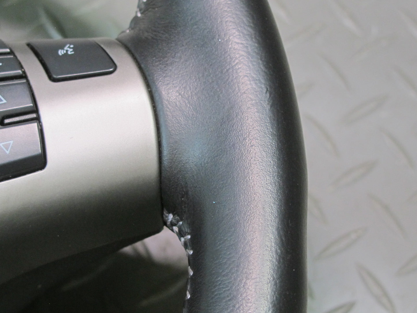 06-08 Pontiac Solstice Multifunction Leather Steering Black 20K 15944303 OEM