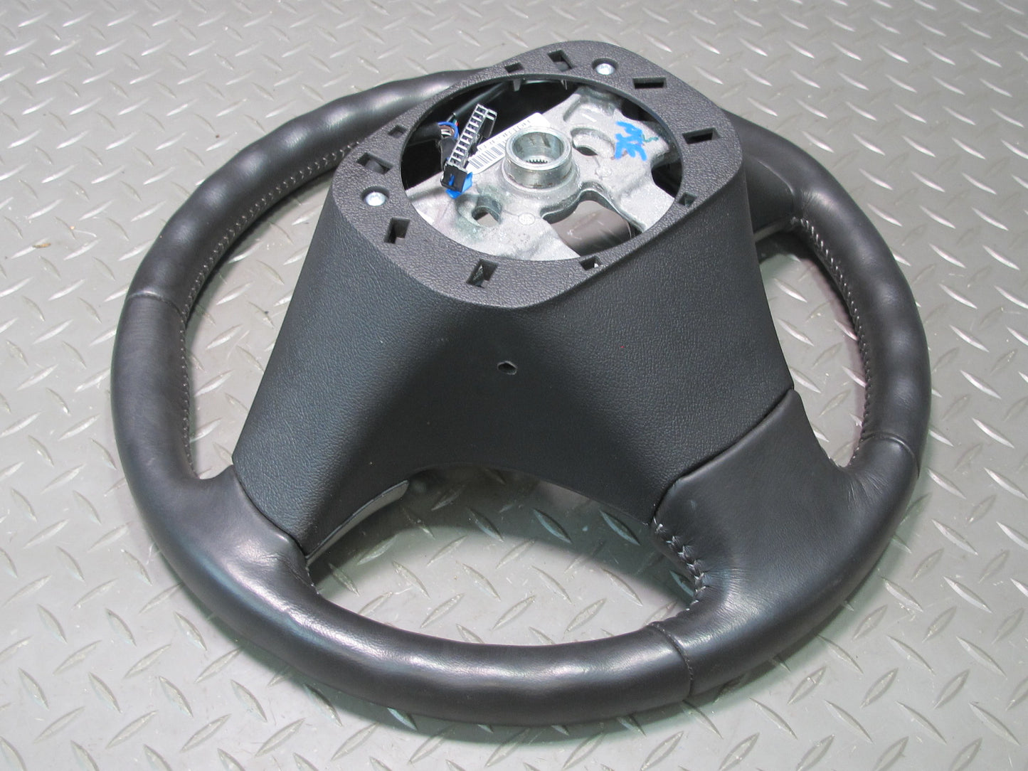 06-08 Pontiac Solstice Multifunction Leather Steering Black 20K 15944303 OEM