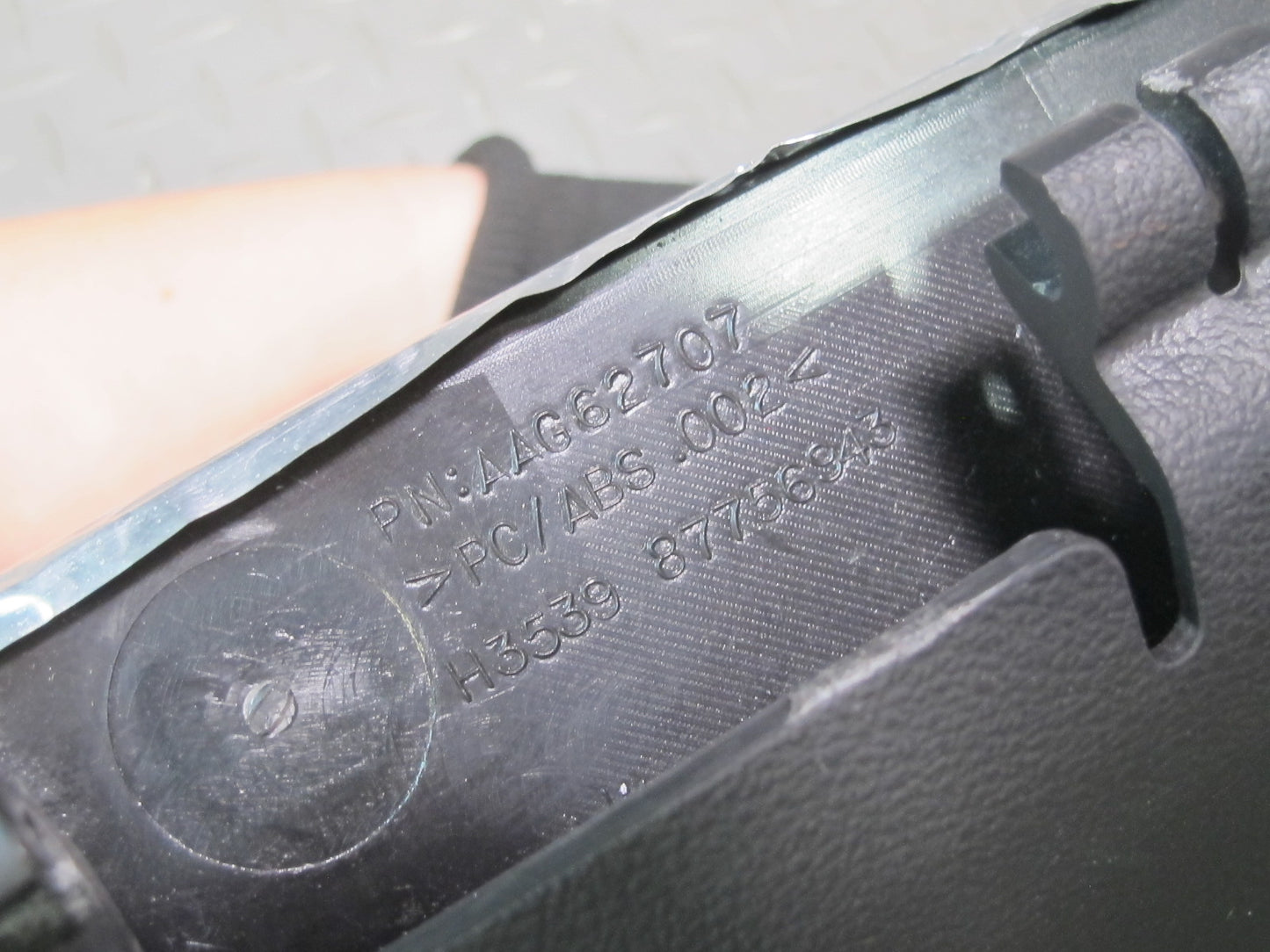 06-09 Pontiac Solstice Dash Front Right Glove Box Compartment Storage OEM