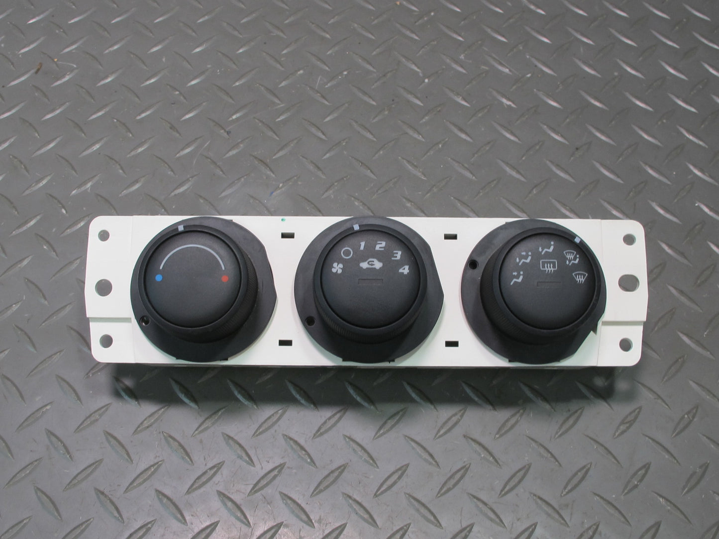 06-08 Pontiac Solstice A/C Heater Climate Control Switch Panel 15286622 OEM