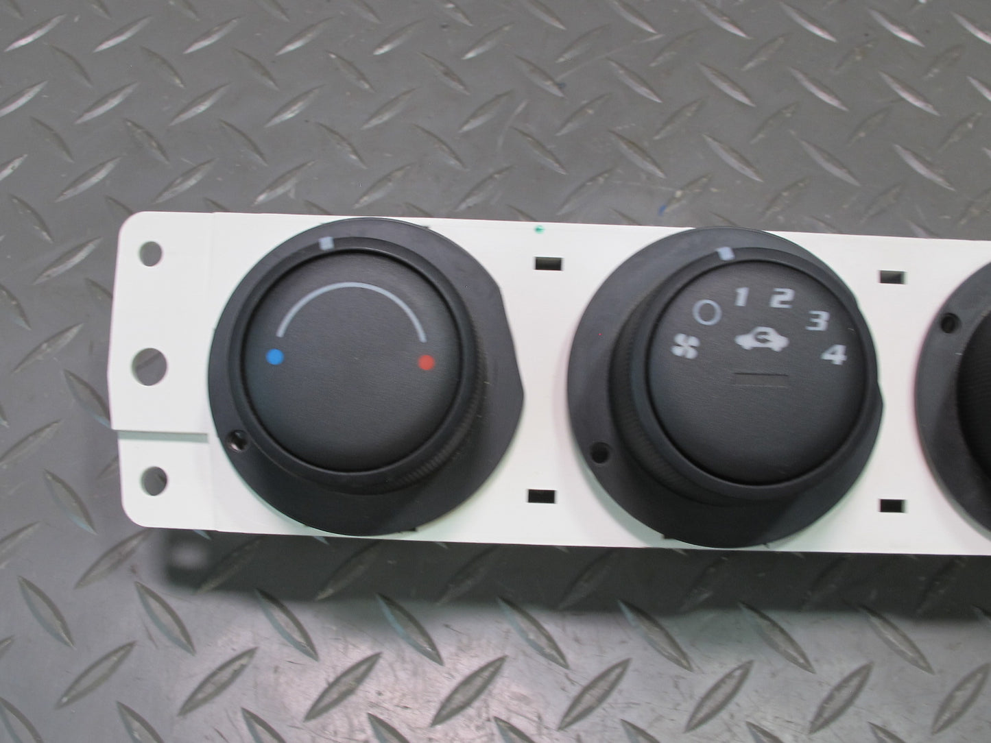 06-08 Pontiac Solstice A/C Heater Climate Control Switch Panel 15286622 OEM