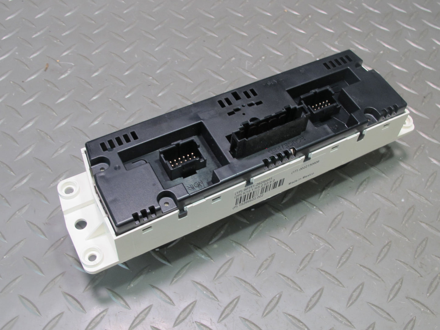 06-08 Pontiac Solstice A/C Heater Climate Control Switch Panel 15286622 OEM