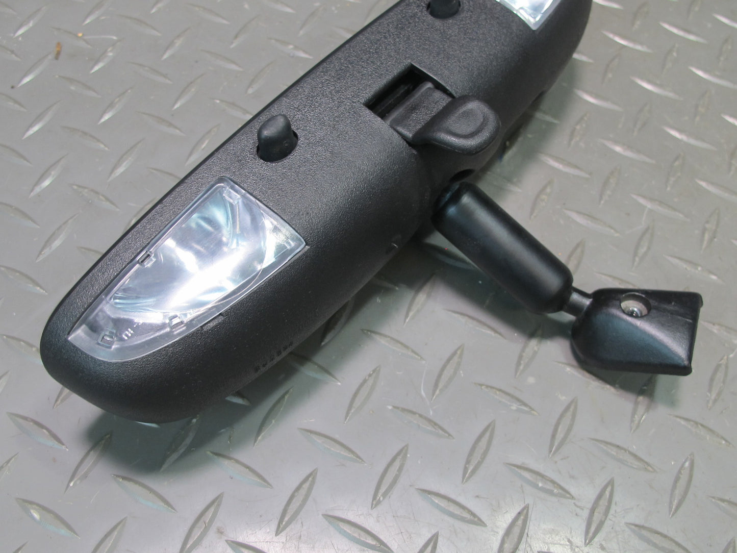 06-09 Pontiac Solstice Manual Dimming Interior Rear View Mirror OEM