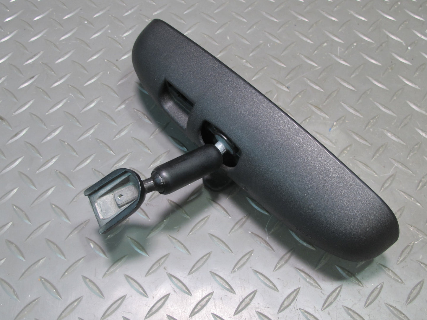 06-09 Pontiac Solstice Manual Dimming Interior Rear View Mirror OEM