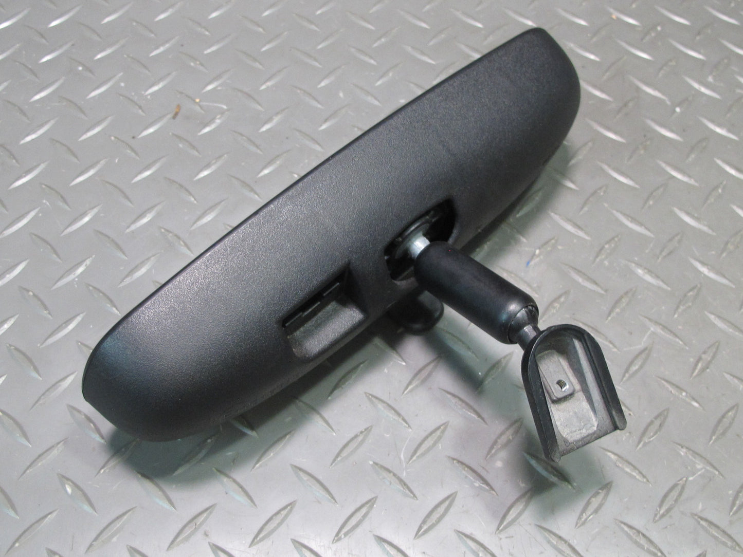 06-09 Pontiac Solstice Manual Dimming Interior Rear View Mirror OEM