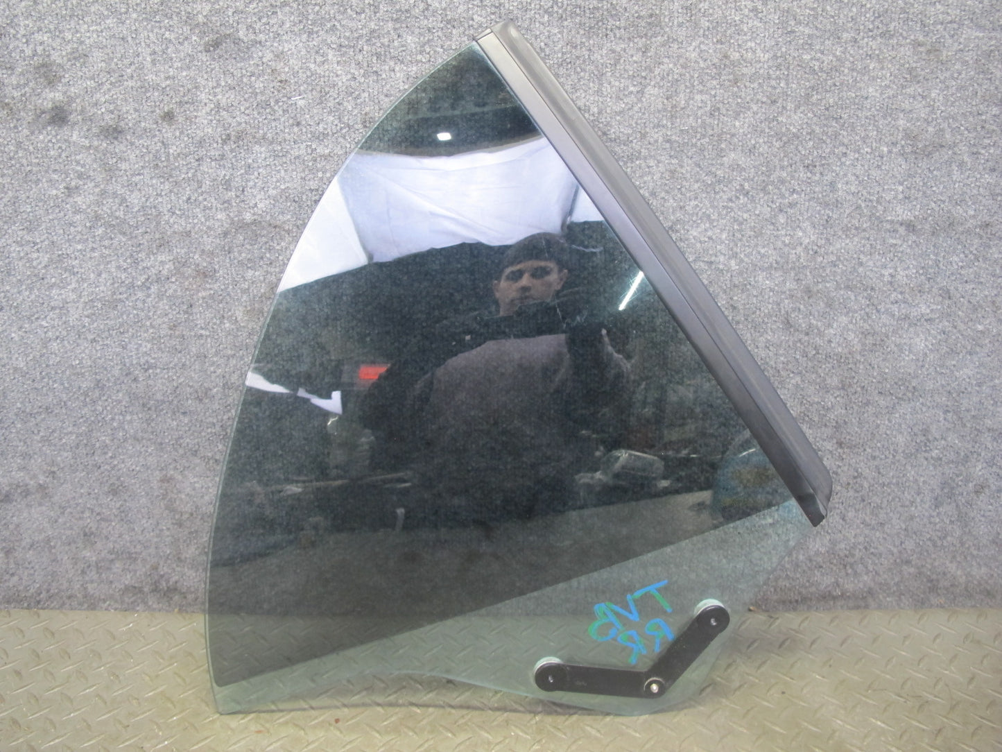 01-06 BMW E46 330ci Convertible Rear Right Quarter Glass Window OEM