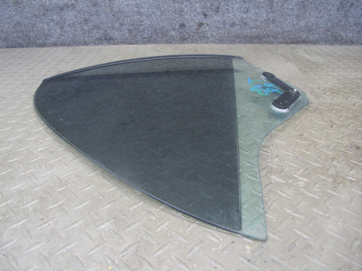 01-06 BMW E46 330ci Convertible Rear Right Quarter Glass Window OEM