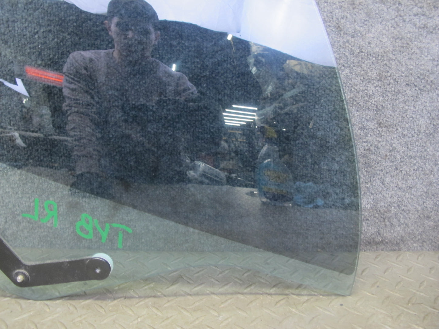 01-06 BMW E46 330ci Convertible Rear Left Quarter Glass Window OEM