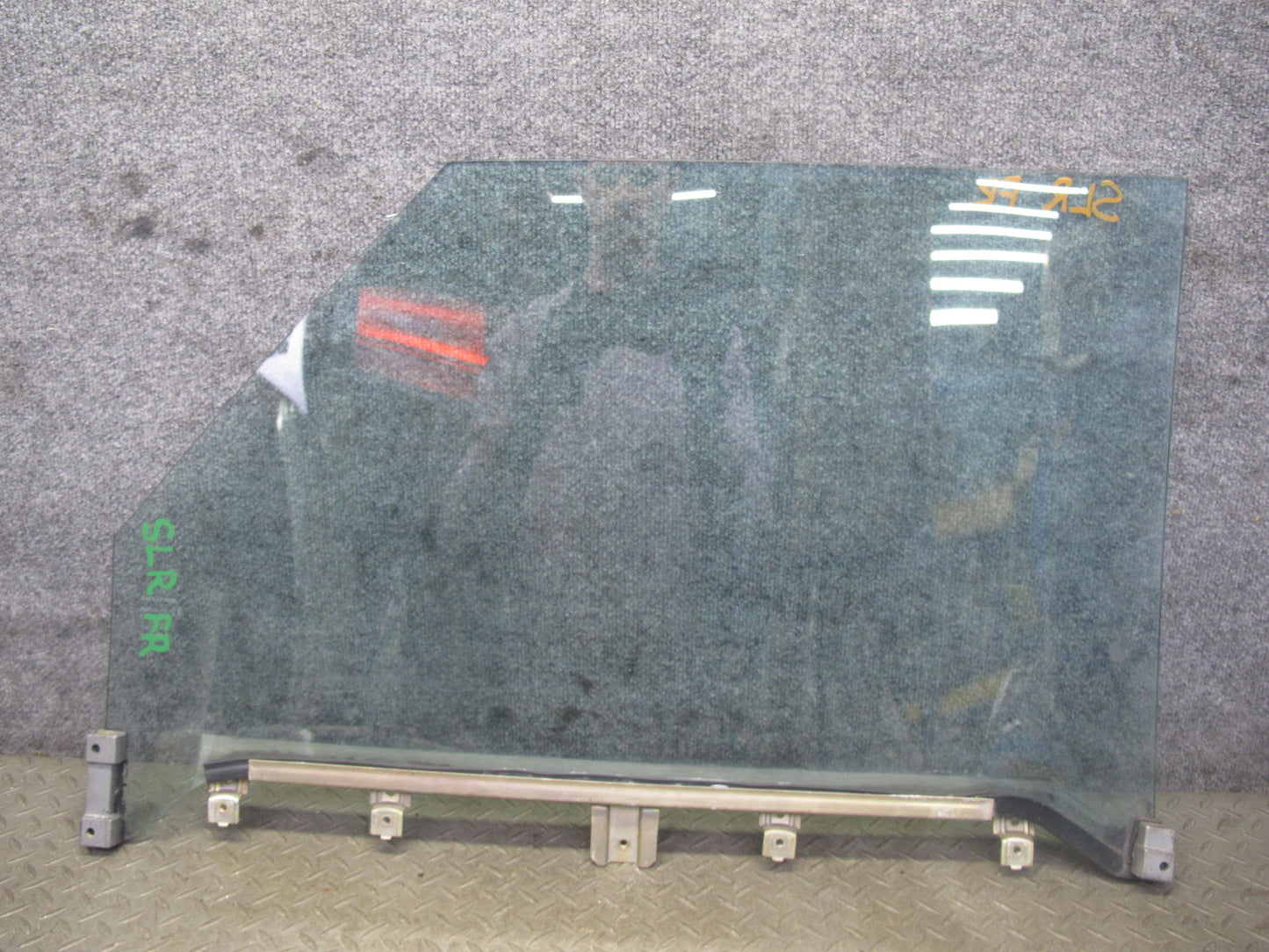 73-89 Mercedes R107 Convertible Front Right Passenger Door Glass Window OEM