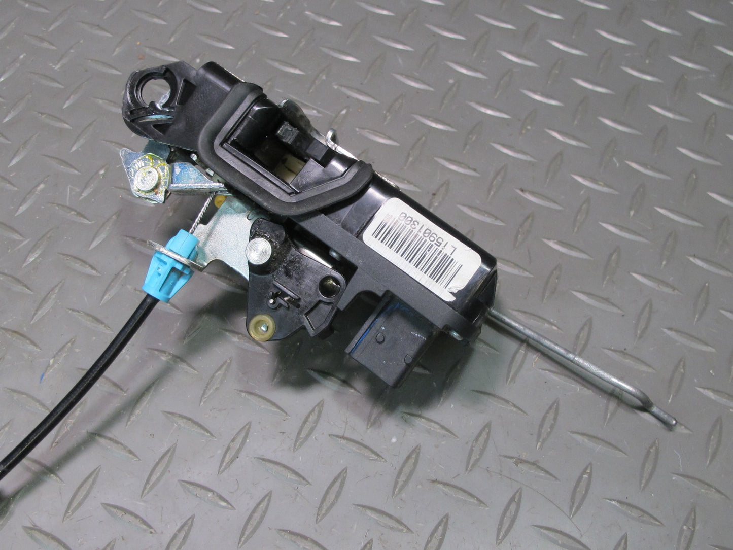 06-10 Pontiac Solstice Saturn SKY Left Door Lock Latch Actuator 15901300 OEM