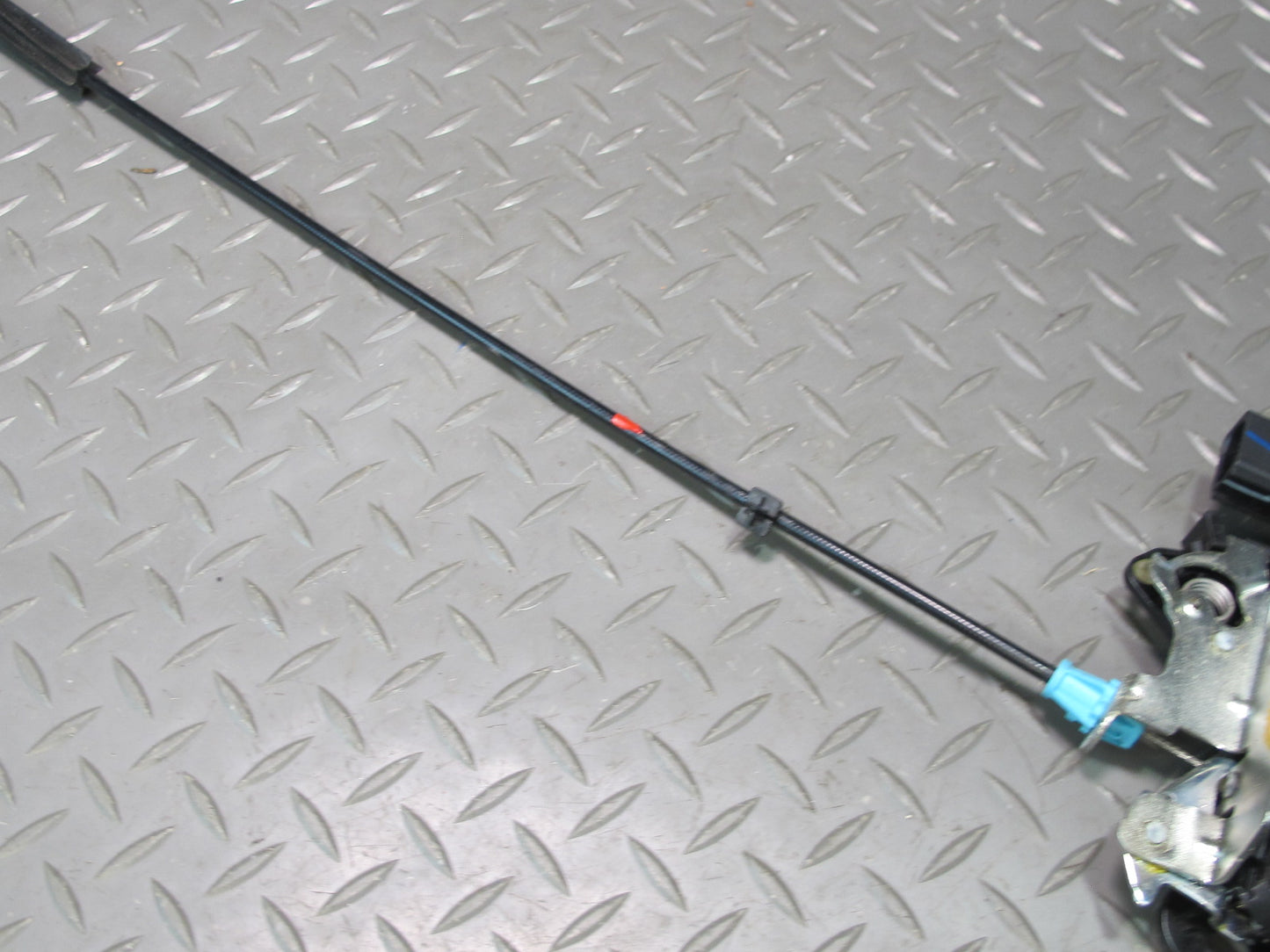 06-10 Pontiac Solstice Saturn SKY Left Door Lock Latch Actuator 15901300 OEM