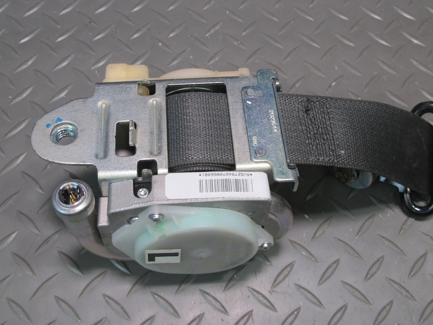 06-09 PONTIAC SOLSTICE FRONT RIGHT & LEFT SIDE SEATBELT RETRACTOR SET OEM