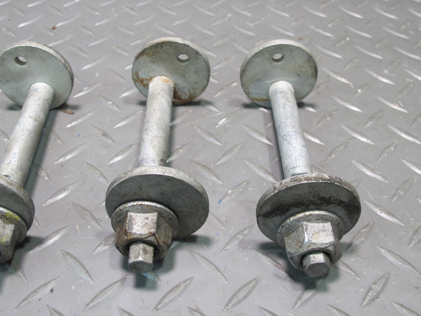 06-10 Pontiac Solstice Saturn SKY Set of 4 Rear Suspension Adjust Camber Bolt