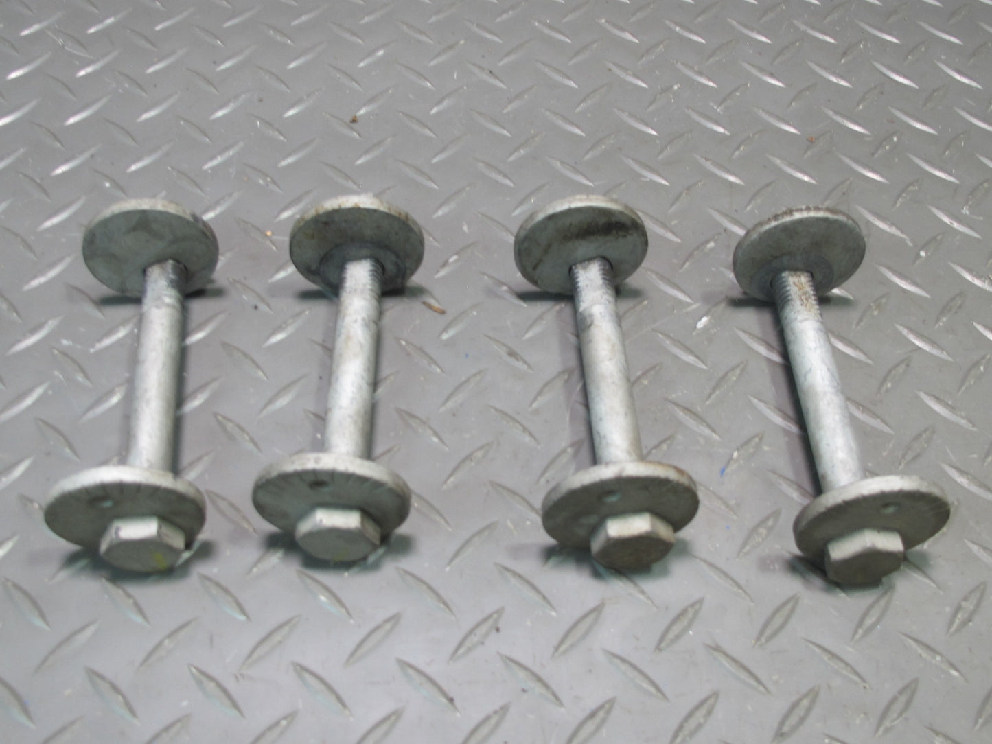 06-10 Pontiac Solstice Saturn SKY Set of 4 Rear Suspension Adjust Camber Bolt