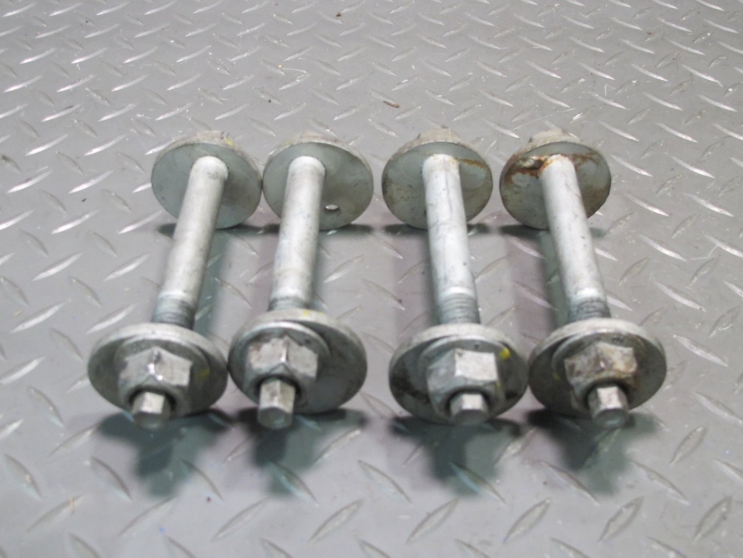 06-10 Pontiac Solstice Saturn SKY Set of 4 Rear Suspension Adjust Camber Bolt