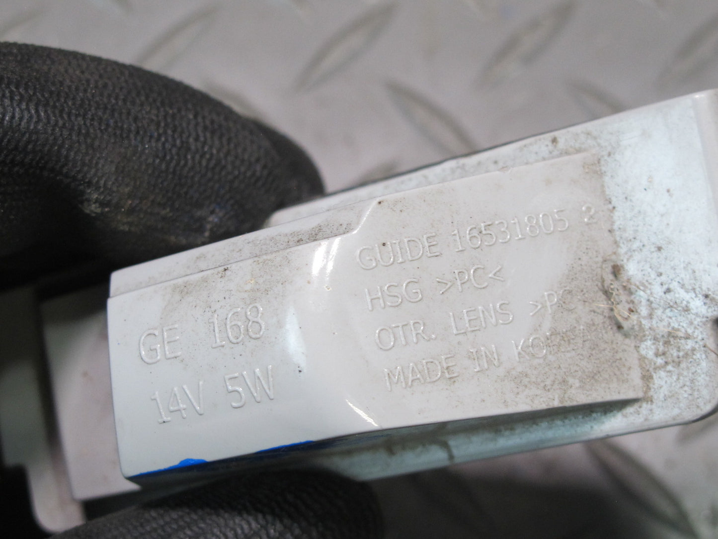 06-10 Pontiac Solstice Saturn SKY Rear Bumper License Plate Light Lamp OEM