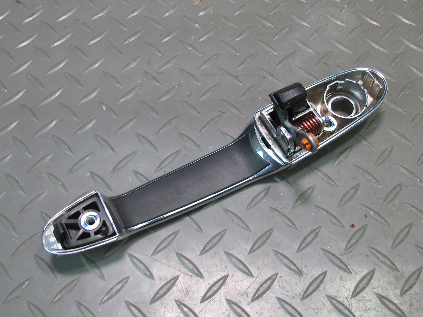 06-10 Pontiac Solstice Saturn SKY Left Driver Door Exterior Handle OEM