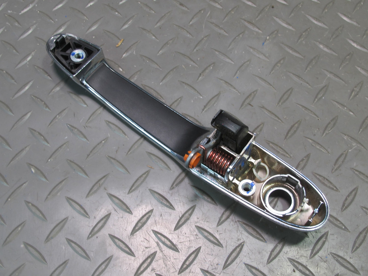 06-10 Pontiac Solstice Saturn SKY Left Driver Door Exterior Handle OEM