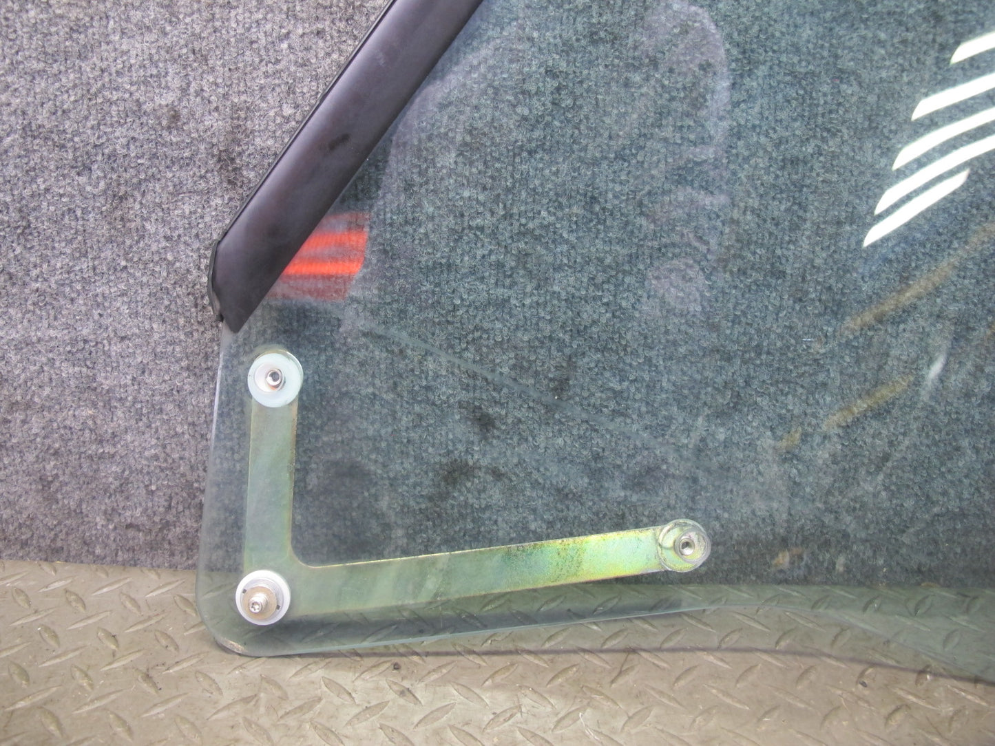 94-99 BMW E36 328ic Convertible Rear Right Quarter Glass Window OEM