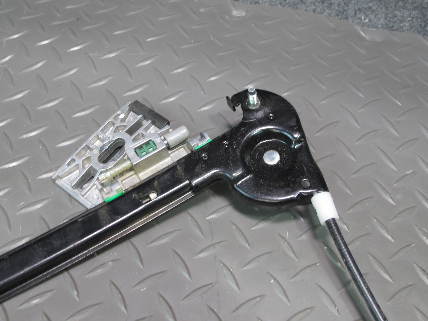 06-10 Pontiac Solstice Saturn SKY Right Door Window Regulator w Motor 20K OEM