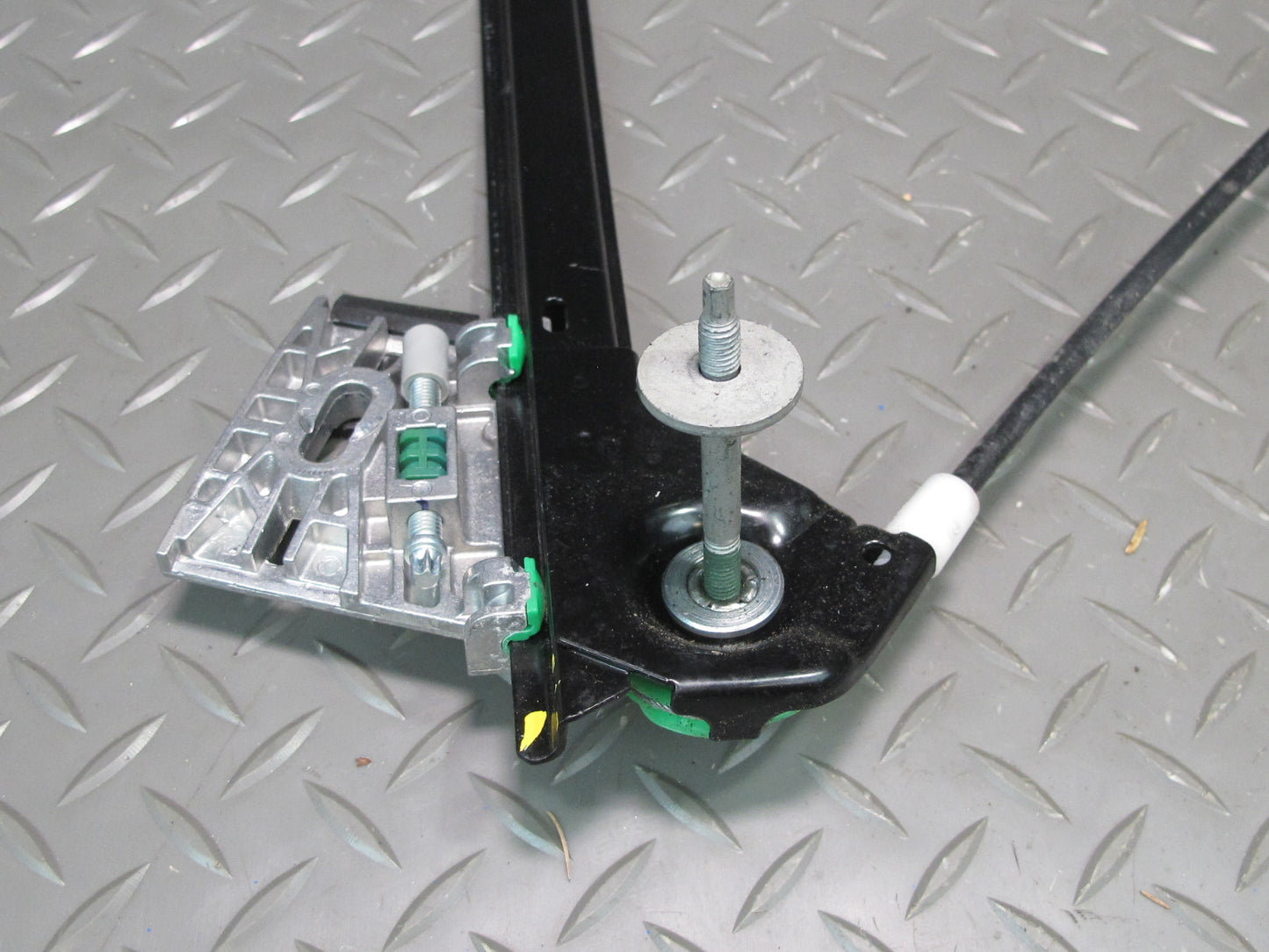 06-10 Pontiac Solstice Saturn SKY Left Door Window Regulator w Motor 20K OEM