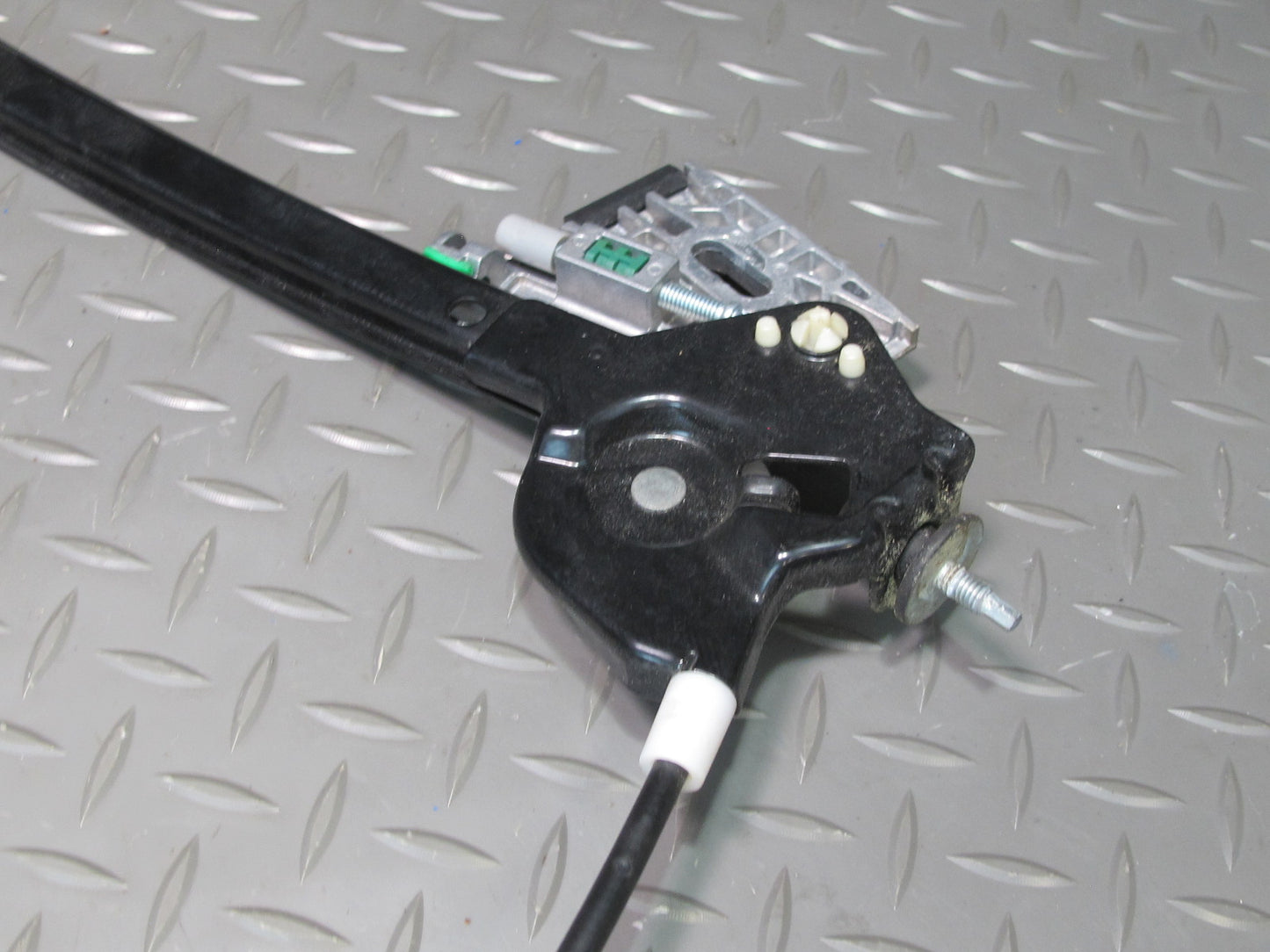 06-10 Pontiac Solstice Saturn SKY Left Door Window Regulator w Motor 20K OEM