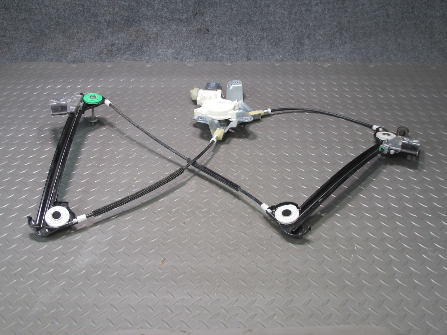 06-10 Pontiac Solstice Saturn SKY Left Door Window Regulator w Motor 20K OEM
