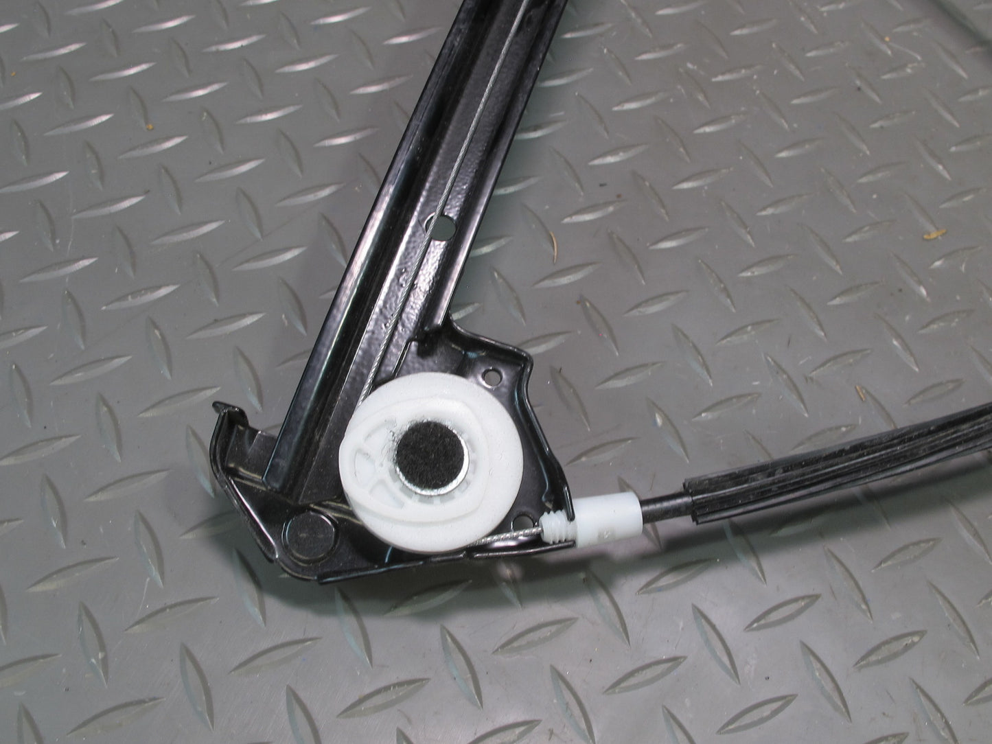 06-10 Pontiac Solstice Saturn SKY Left Door Window Regulator w Motor 20K OEM