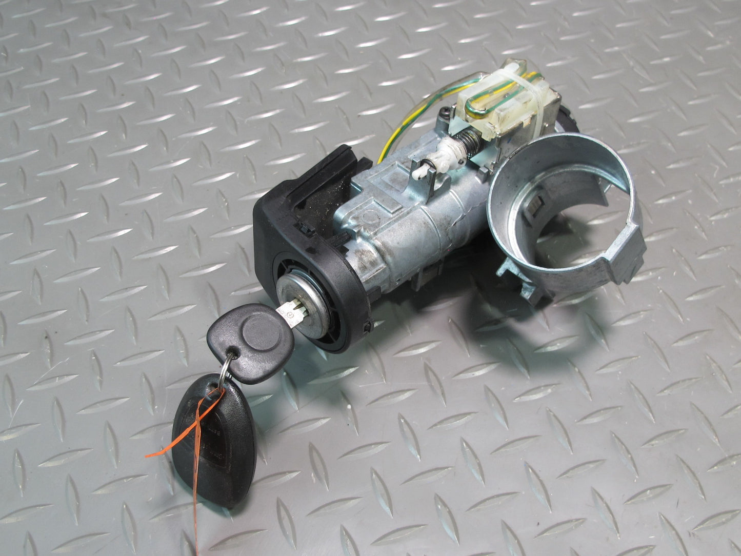 06-10 Pontiac Solstice SKY 2.4L A/T ECM ECU Ignition Door Glove Lock KEY Set OEM