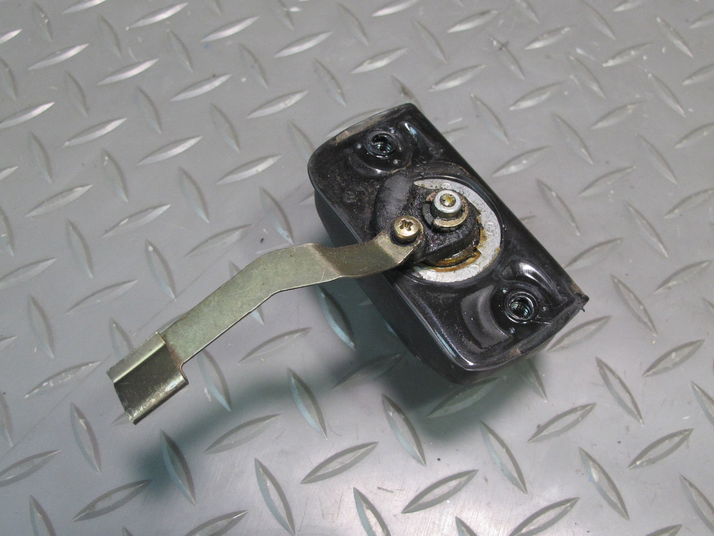 81-85 Mercedes W123 Diesel Ignition Switch Door Handle & Trunk Lock KEY Set OEM