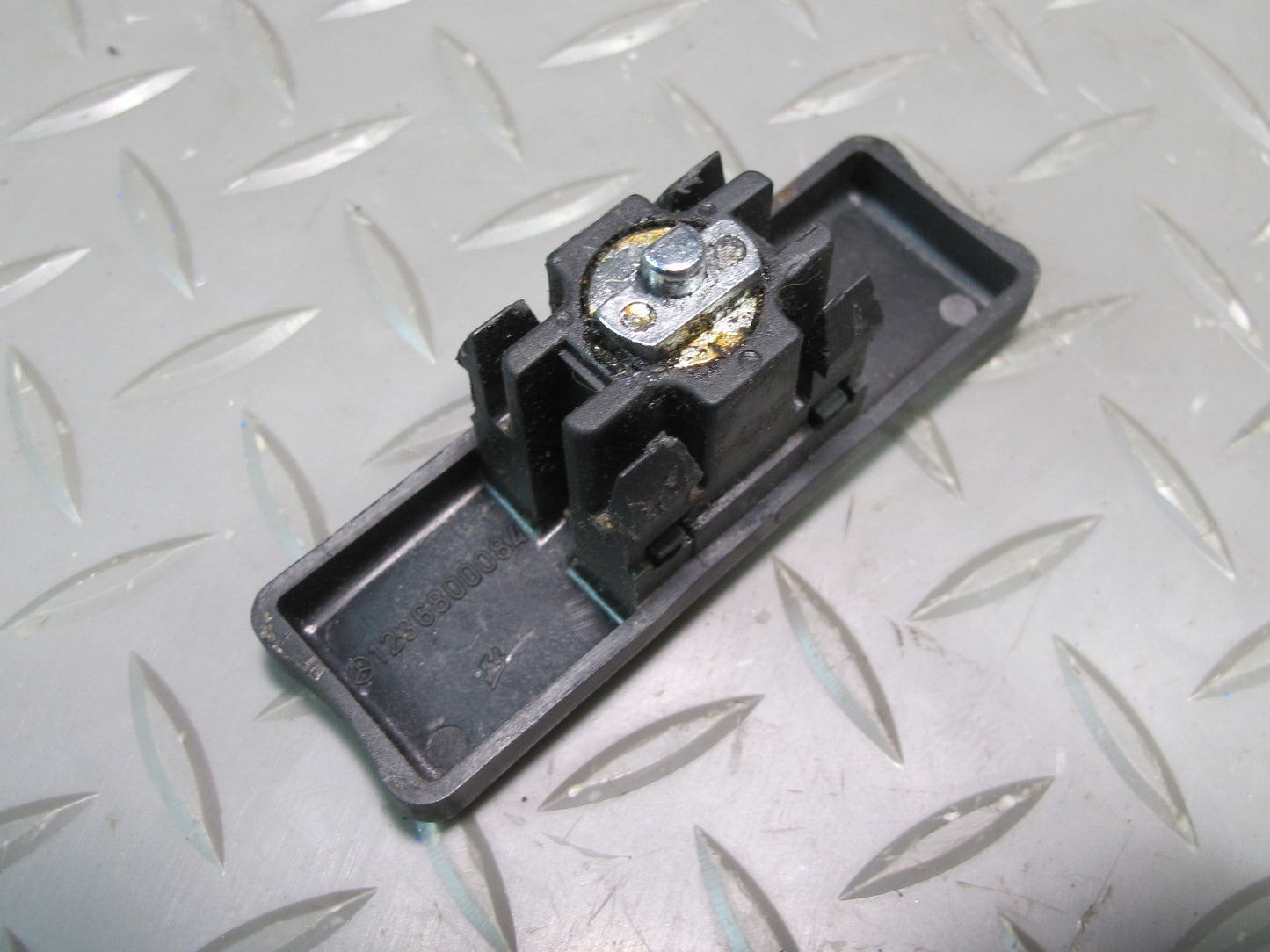 81-85 Mercedes W123 Diesel Ignition Switch Door Handle & Trunk Lock KEY Set OEM