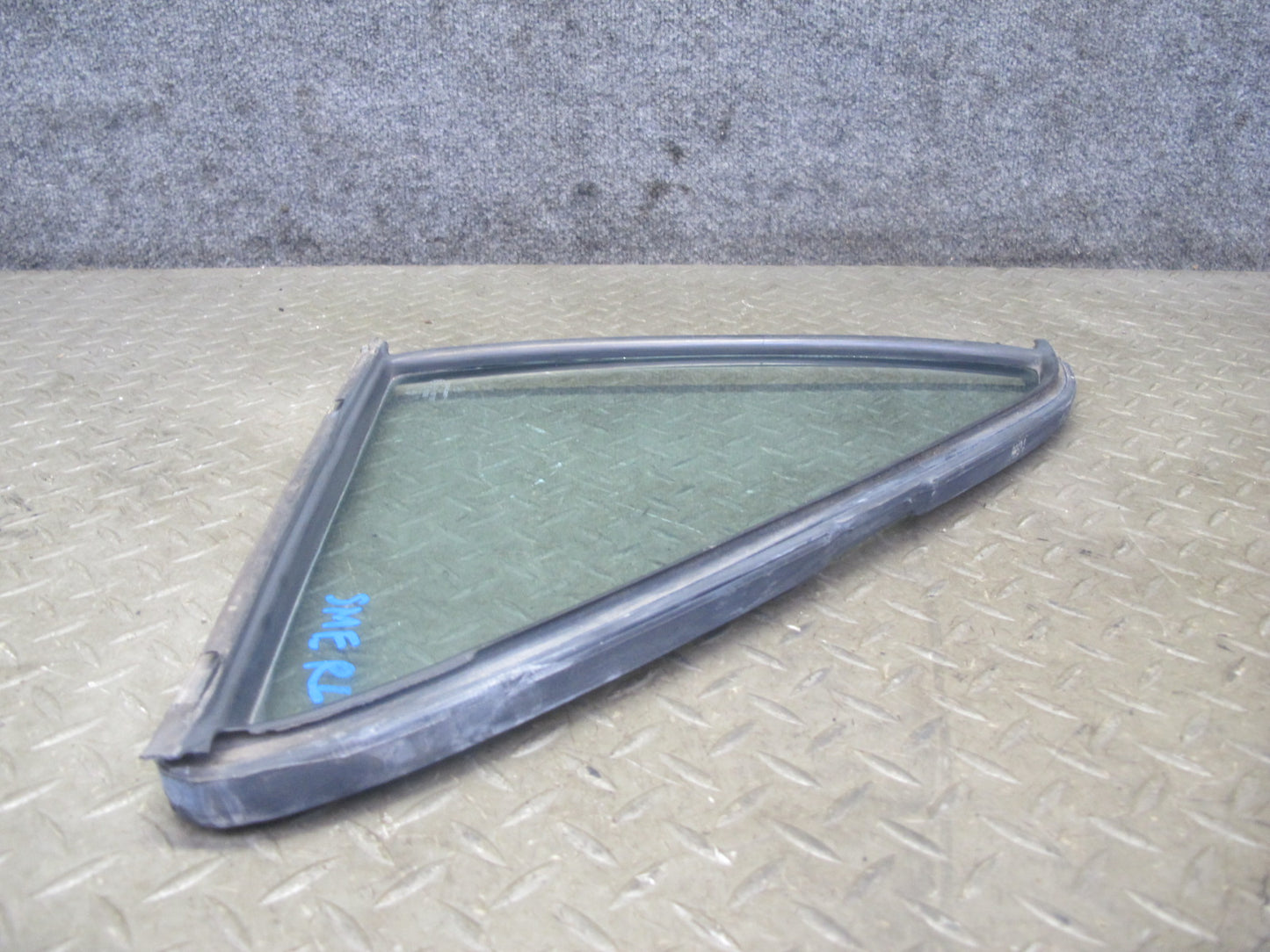 77-85 Mercedes W123 300D 240D Sedan Rear Right Door Vent Glass Window OEM