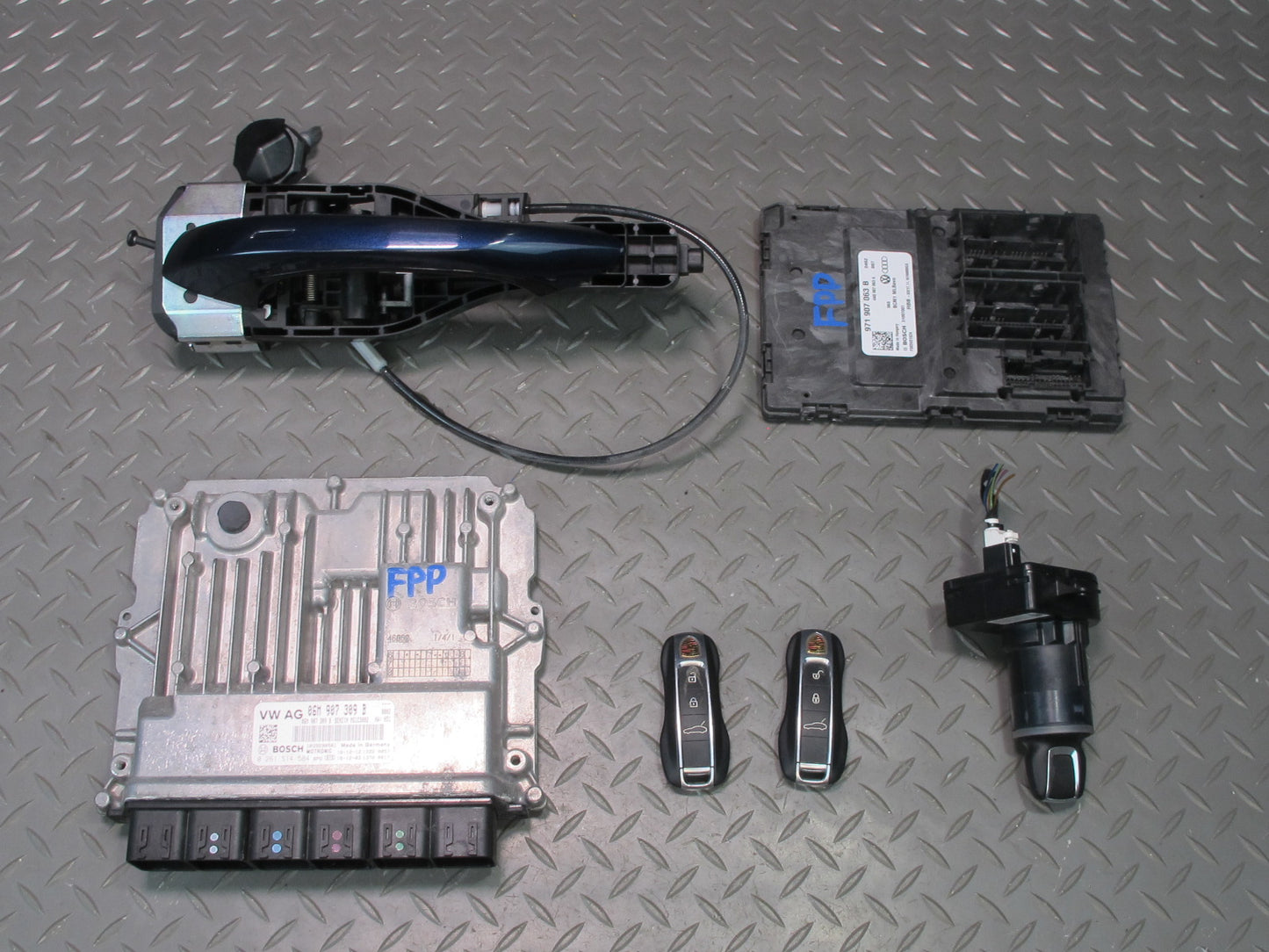 2017 Porsche Panamera 971 2.9L Csza Engine ECU ECM BCU Handle Ignition KEY Set