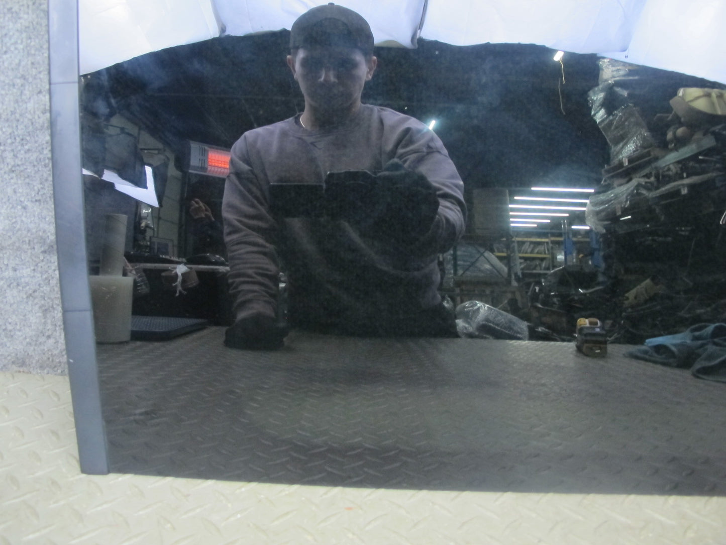 2004-2007 Lexus J100 LX470 Rear Left Quarter Glass Window