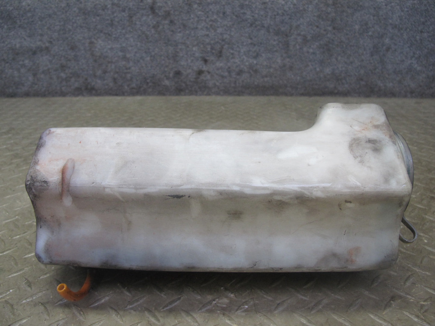74-85 Mercedes W123 300D 240D Windshield Washer Fluid Reservoir Tank w Pump OEM