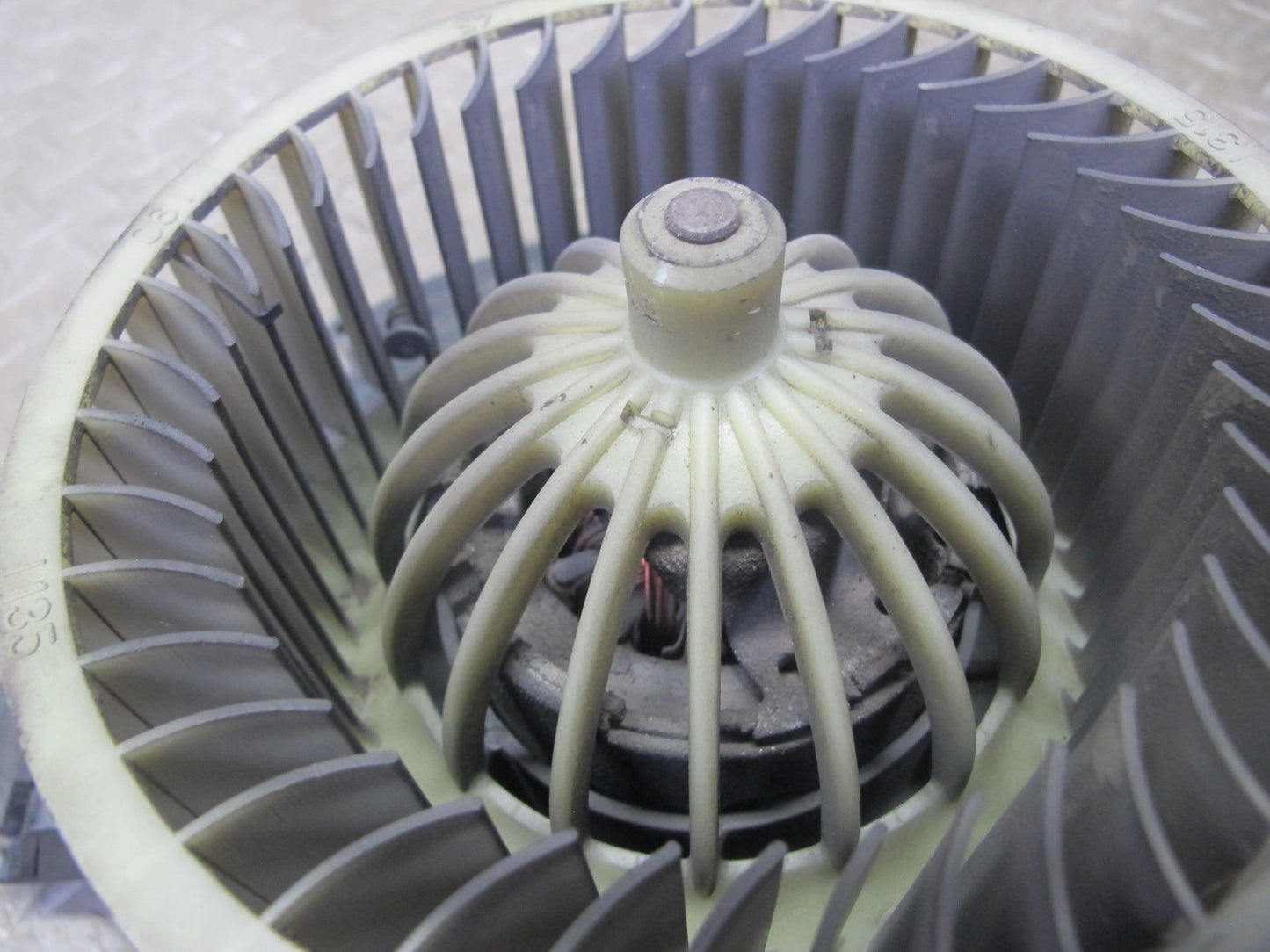 74-85 Mercedes W123 300D 240D A/C Heater Blower Motor Fan OEM