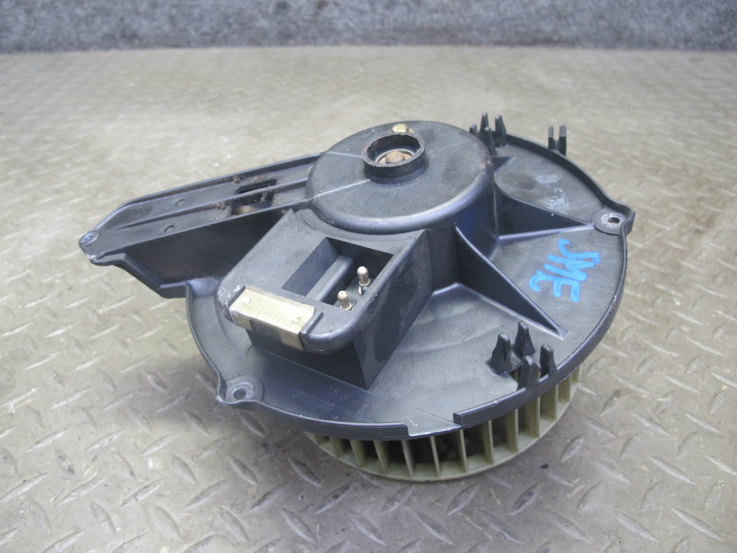 74-85 Mercedes W123 300D 240D A/C Heater Blower Motor Fan OEM
