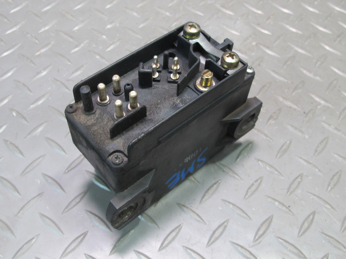 81-83 Mercedes W123 240D Diesel Glow Plug Relay 0015459732 OEM