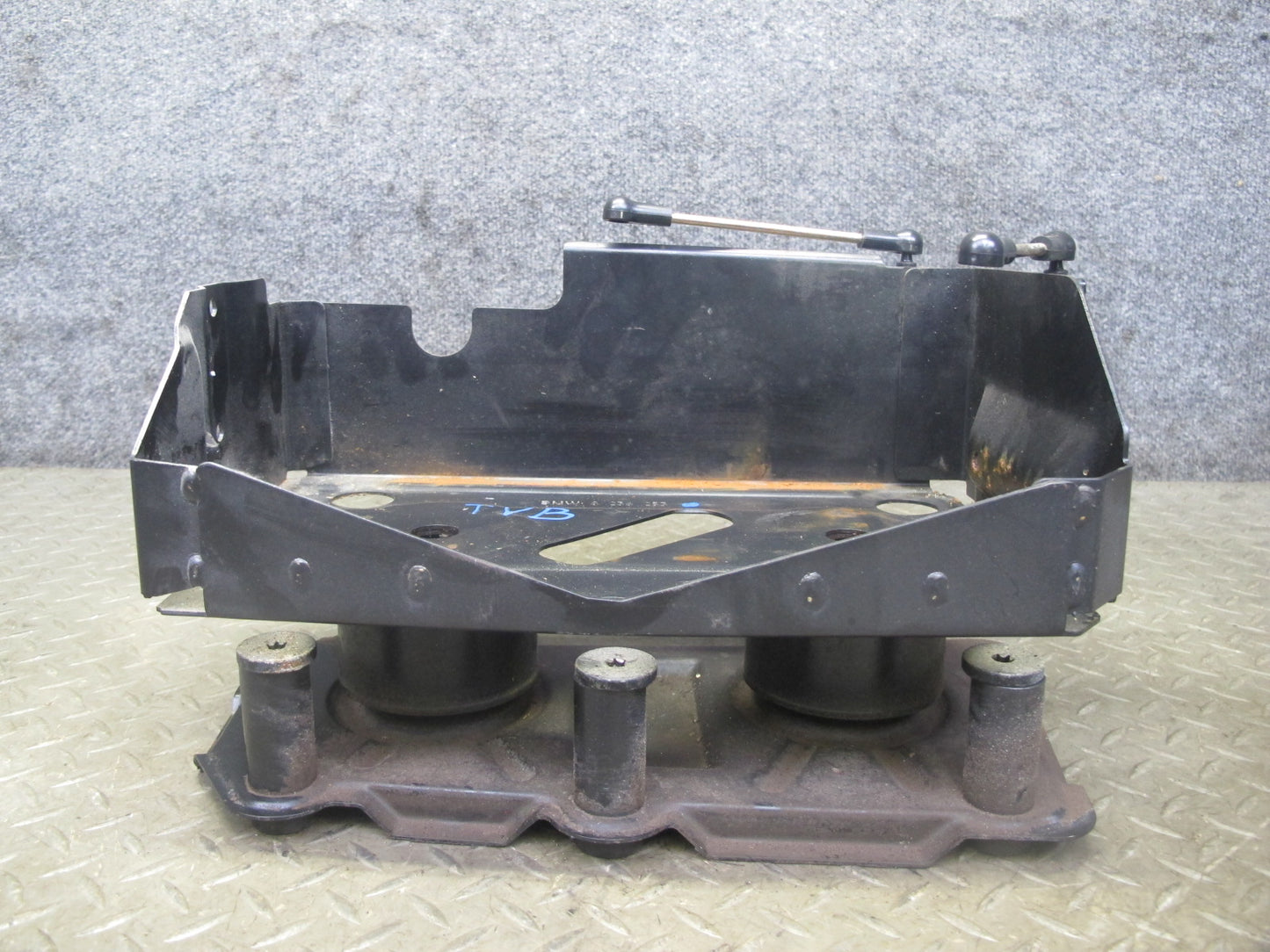 01-06 BMW E46 330ci Convertible Battery Tray Vibration Absorber Support OEM