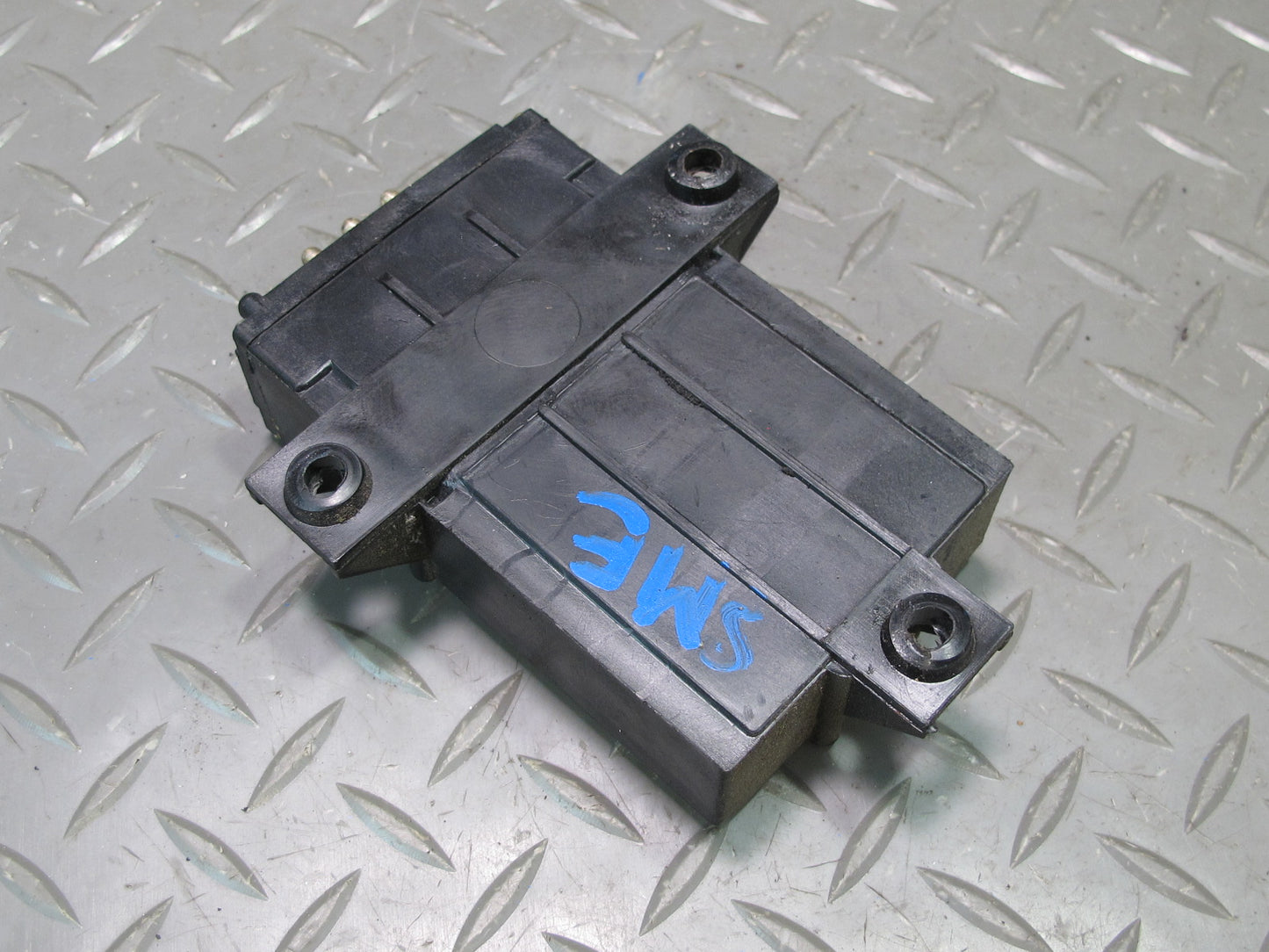 82-83 Mercedes W123 240D Engine Speed Control Unit Module 0025452932 OEM