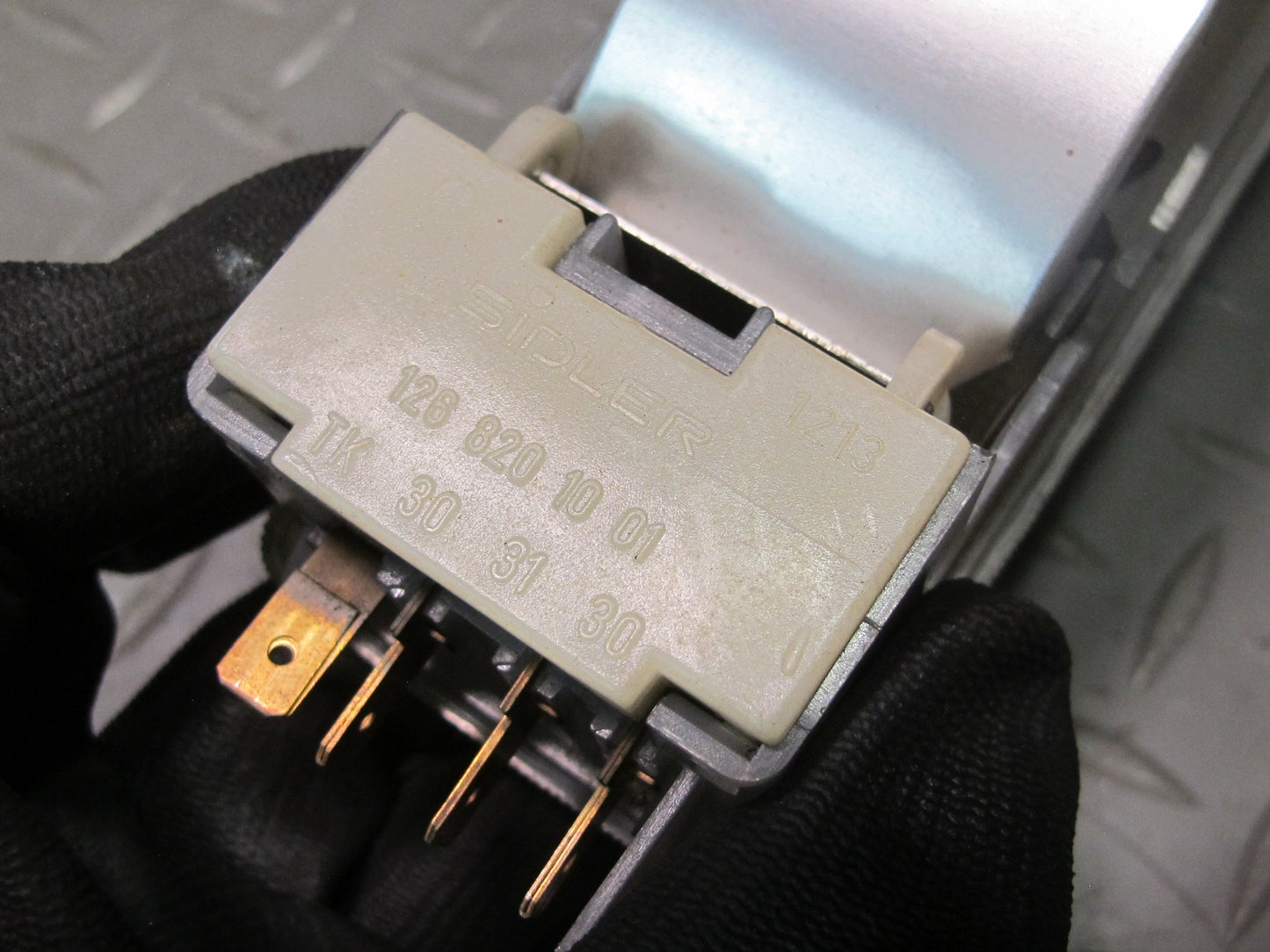 80-85 Mercedes W123 300D 240D Sedan Front & Rear Dome Interior Light Lamp OEM