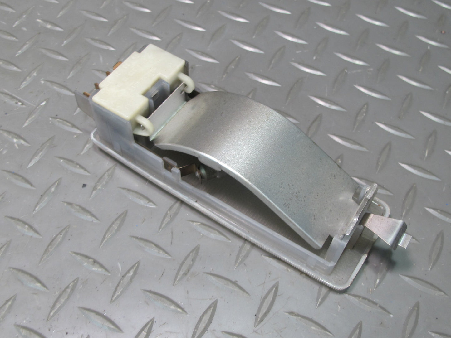 80-85 Mercedes W123 300D 240D Sedan Front & Rear Dome Interior Light Lamp OEM