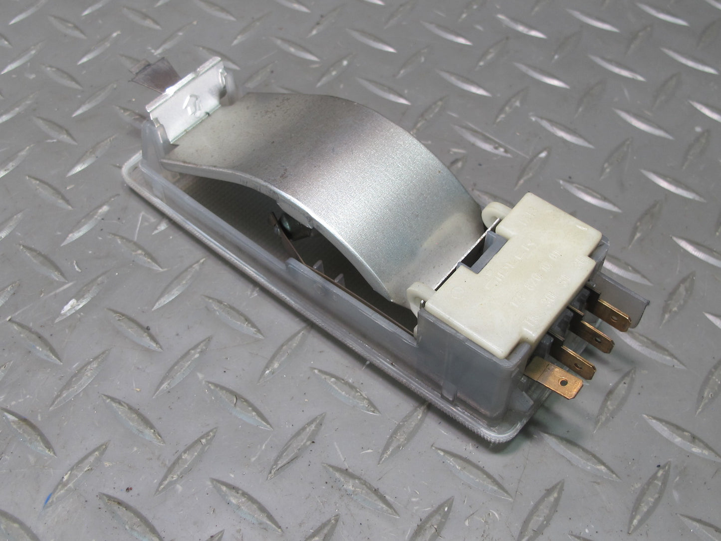 80-85 Mercedes W123 300D 240D Sedan Front & Rear Dome Interior Light Lamp OEM