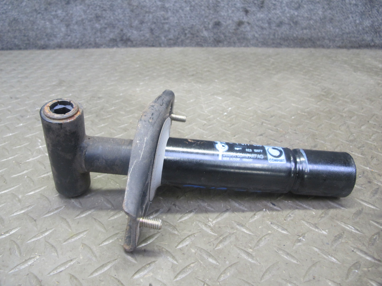 93-99 BMW E36 328ic Set of 2 Rear Bumper Left & Right Shock Absorber OEM