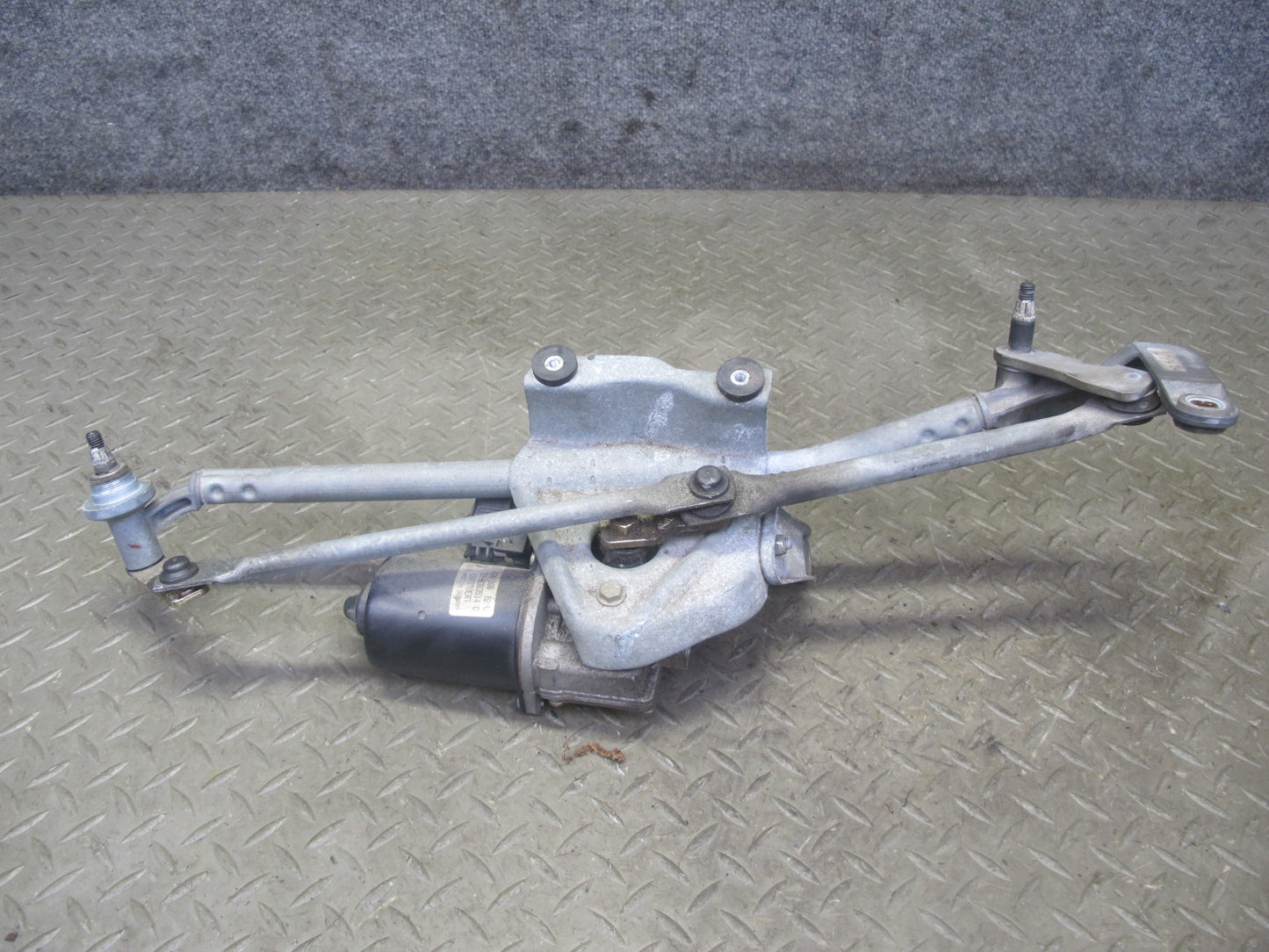 95-99 BMW E36 328iC 2DOOR Windshield Wiper Transmission Linkage w Motor OEM