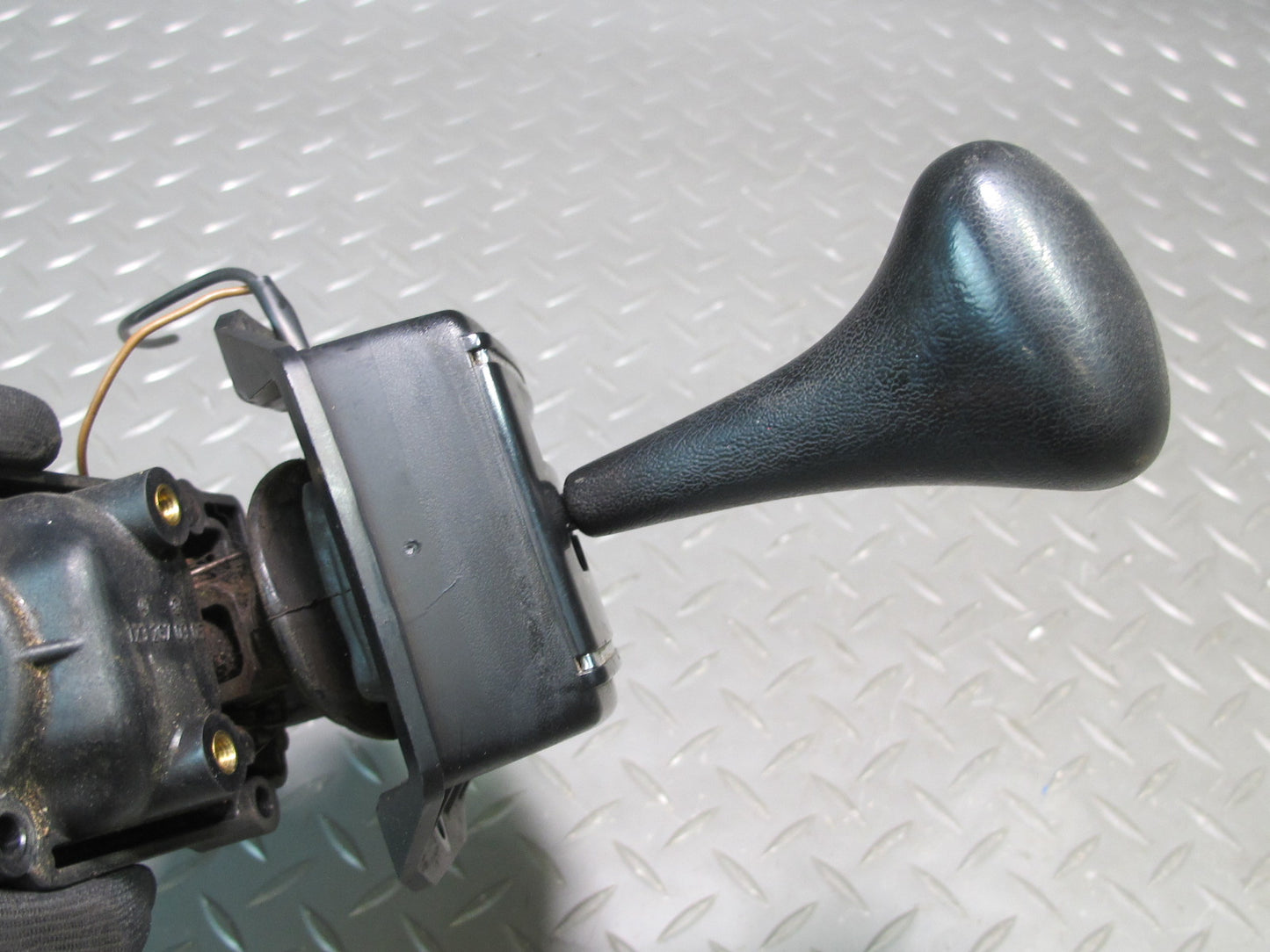 82-85 Mercedes W123 300D 240D A/T Automatic Transmission Gear Shifter Black OEM