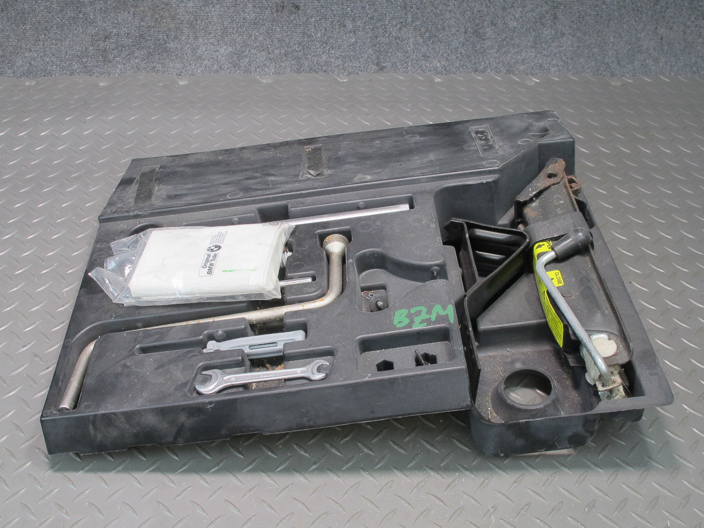 97-02 BMW E36/7 Z3 Roadster Spare Tire Lift Jack Tool KIT Tray Holder Set OEM