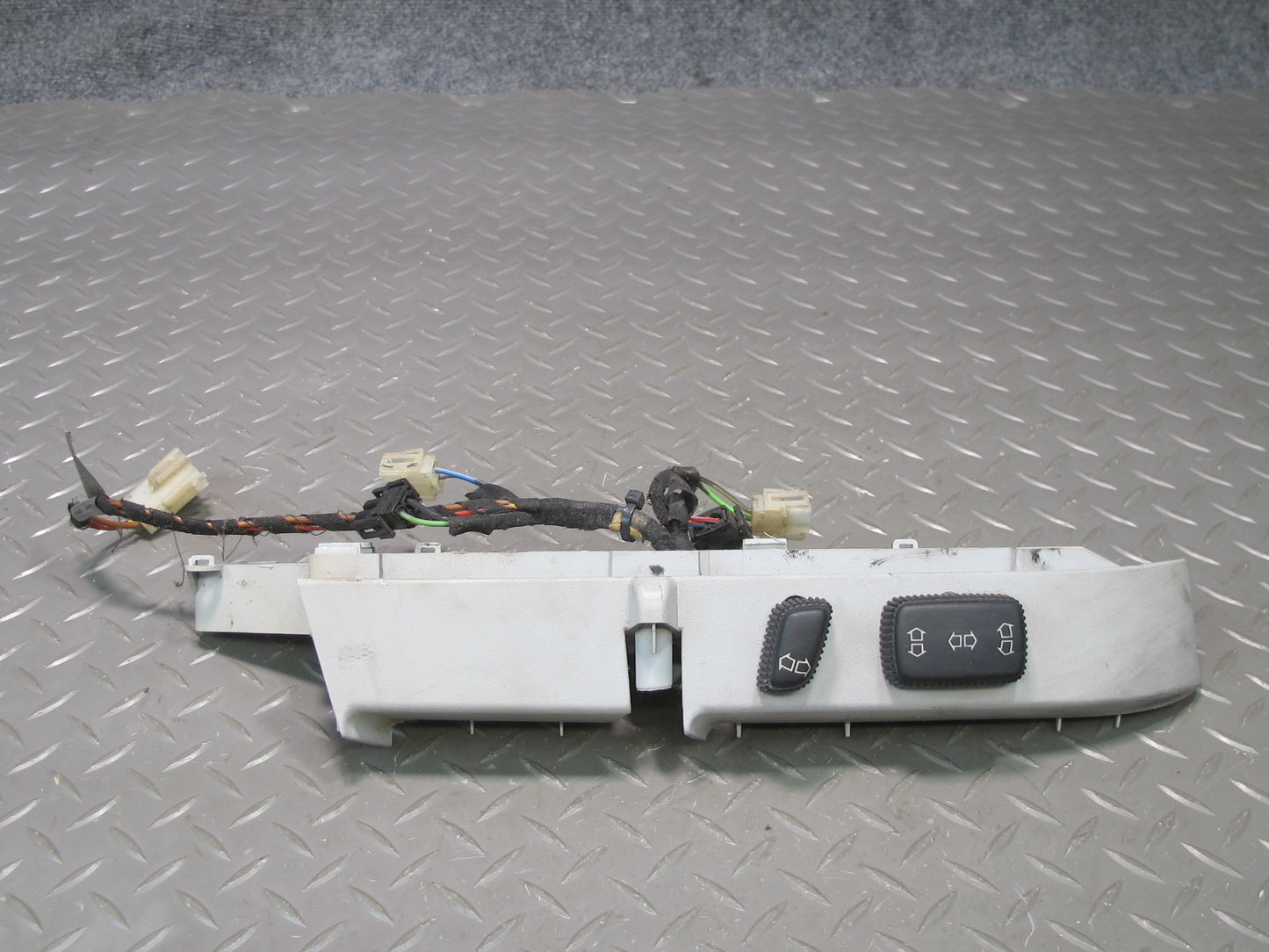 94-99 BMW E36 325iC 328iC Front Left Seat Adjustment Switch w Trim Gray OEM