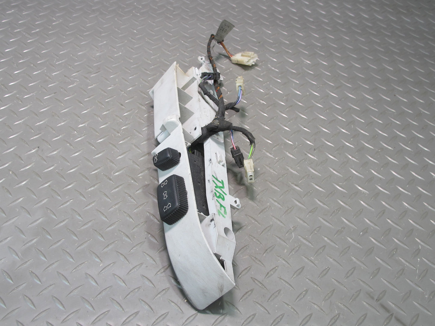 94-99 BMW E36 325iC 328iC Front Left Seat Adjustment Switch w Trim Gray OEM