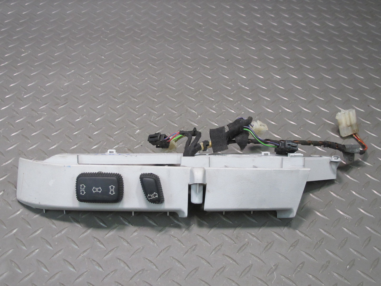 94-99 BMW E36 325iC 328iC Front Right Seat Adjustment Switch w Trim OEM
